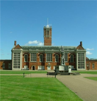 英國(guó)游學(xué)|470年傳奇！<哈利波特>靈感來(lái)源的英國(guó)貴族公學(xué)，國(guó)際營(yíng)開(kāi)放招募！